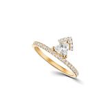 Victoria Accent ring in 18K yellow gold, featuring a single-band design with a 0.45ct triangle-cut lab-grown diamond and a diamond-set band.