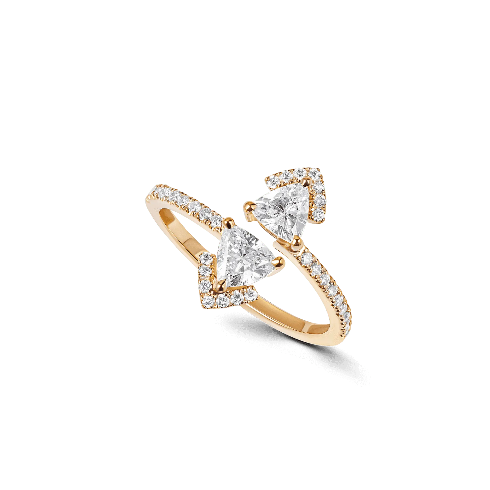 Victoria Twins ring in yellow gold, featuring a single band with two diverging 0.4ct triangle-cut lab-grown diamonds in a castle setting.